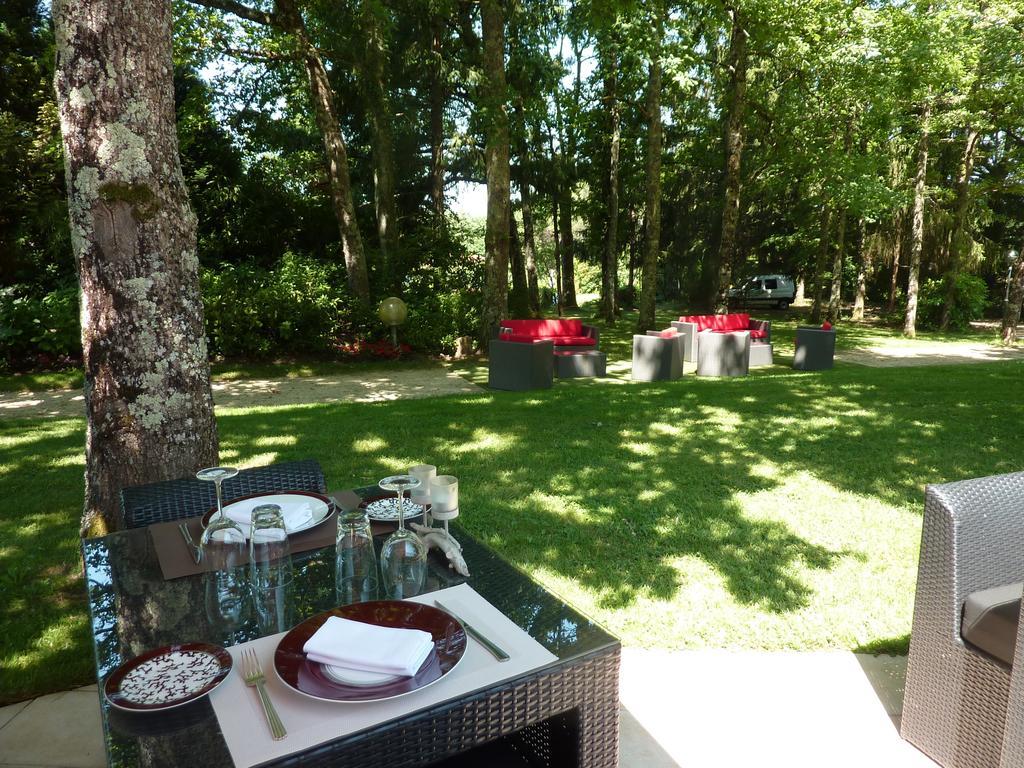 Les Lauryvan Bed & Breakfast *