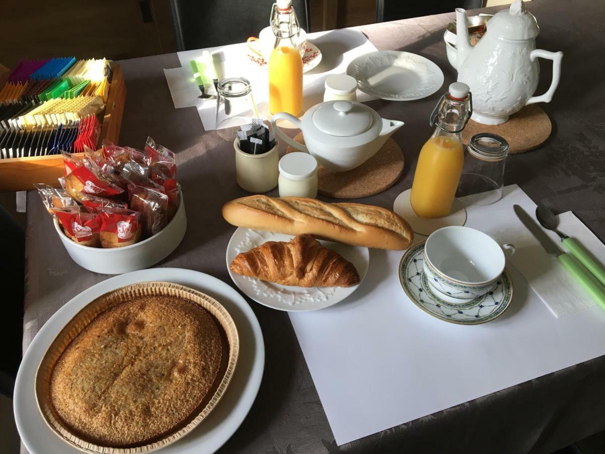 Les Lauryvan Bed & Breakfast